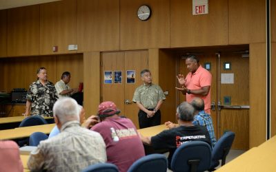 Governor Ige Meets with PUEO Leaders